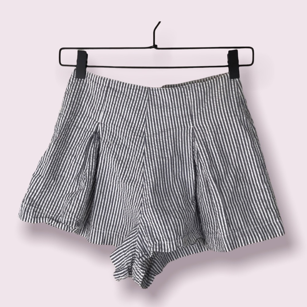American Apparel seersucker high rise short